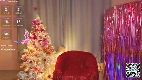 Snapshot of oliviabr0wn chatting on 14, 12, 2024 Olivia online show from 14, 12, 2024