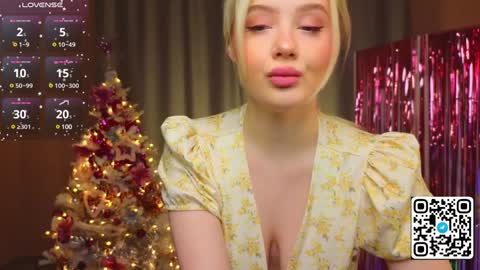 Snapshot of oliviabr0wn chatting on 17, 1, 2025 Olivia online show from 17, 1, 2025