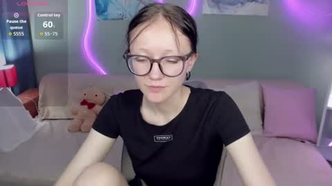 Snapshot of oliviagorgeous chatting on 17, 6, 2026 OliviaGorgeous online show from 17, 6, 2026