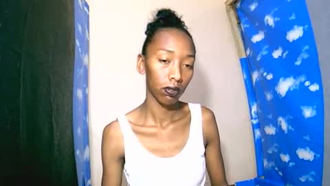 oliviah27 online show from 4, 10, 2025