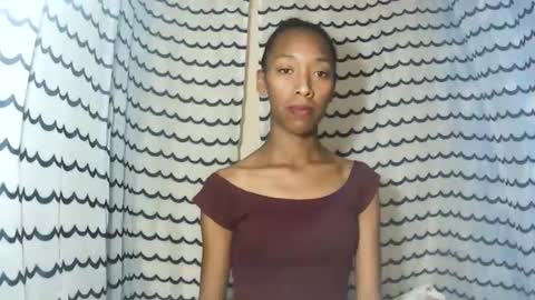 oliviah27 online show from 5, 11, 2025