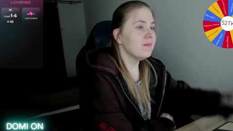 Snapshot of oliviamunk chatting on 28, 2, 2025 . online show from 28, 2, 2025