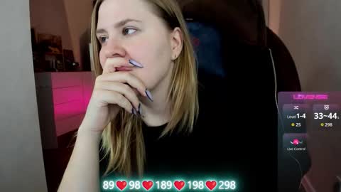 Snapshot of oliviamunk chatting on 20, 12, 2025 . online show from 20, 12, 2025