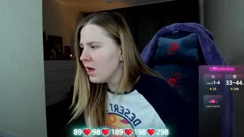 Snapshot of oliviamunk chatting on 3, 2, 2026 . online show from 3, 2, 2026