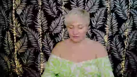 Snapshot of oliviaoskar_ chatting on 17, 2, 2025 Kelly online show from 17, 2, 2025