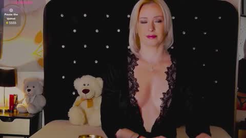 Olivia online show from 4, 3, 2026