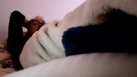 Snapshot of oliviassl22 chatting on 14, 11, 2025 oliviassl22 online show from 14, 11, 2025