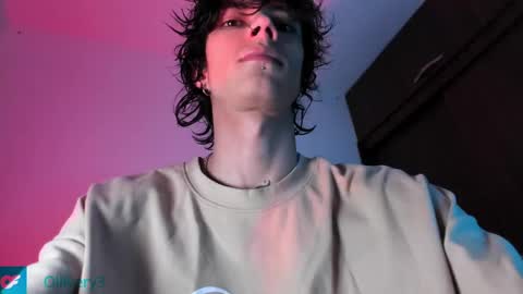     online show from 25, 2, 2025