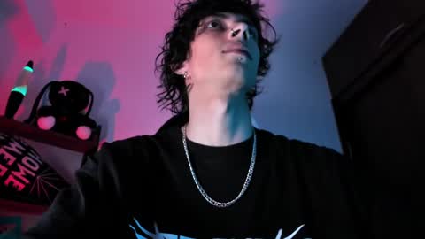     online show from 5, 3, 2025