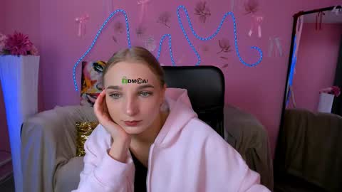 Ollivia online show from 2, 5, 2026