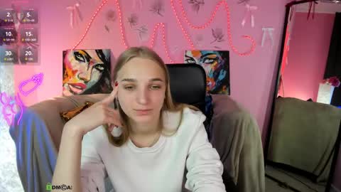 Ollivia online show from 4, 5, 2026