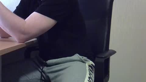 Snapshot of ollo2023 chatting on 7, 3, 2025 Edwin online show from 7, 3, 2025