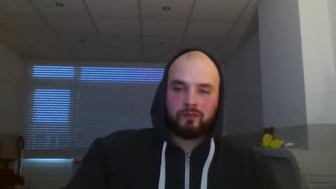 Snapshot of omgwhereim chatting on 6, 1, 2025 omgwhereim online show from 6, 1, 2025