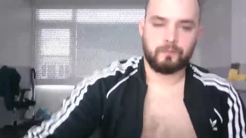 Snapshot of omgwhereim chatting on 12, 1, 2025 omgwhereim online show from 12, 1, 2025