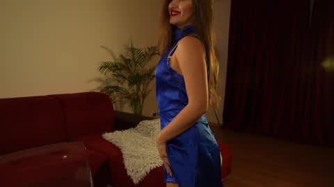 Snapshot of omiliver chatting on 10, 1, 2025    or    online show from 10, 1, 2025