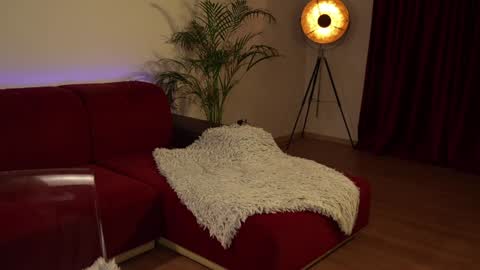 Snapshot of omiliver chatting on 13, 1, 2025    or    online show from 13, 1, 2025