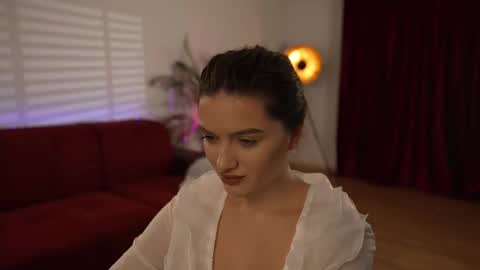 Snapshot of omiliver chatting on 24, 2, 2025    or    online show from 24, 2, 2025