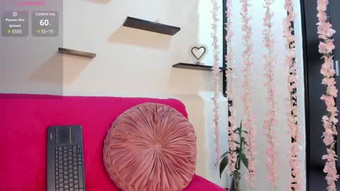 Snapshot of on_tefa chatting on 28, 1, 2025 Violette online show from 28, 1, 2025