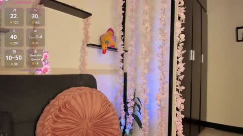 Snapshot of on_tefa chatting on 1, 2, 2025 Violette online show from 1, 2, 2025