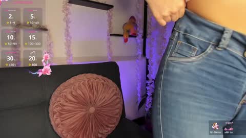 Snapshot of on_tefa chatting on 4, 2, 2025 Violette online show from 4, 2, 2025