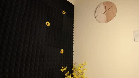 Snapshot of on_tefa chatting on 9, 2, 2025 Violette online show from 9, 2, 2025