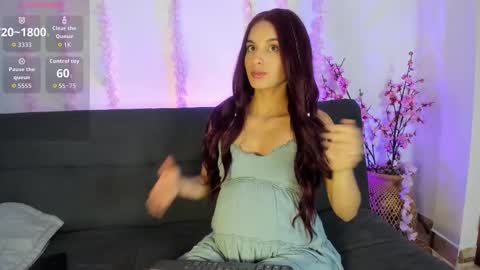 Snapshot of on_tefa chatting on 8, 2, 2026 Violette online show from 8, 2, 2026