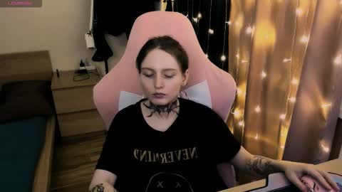 on_yxxx online show from 11, 10, 2025