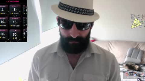 Snapshot of ona_nisme chatting on 9, 6, 2026 ona nisme online show from 9, 6, 2026