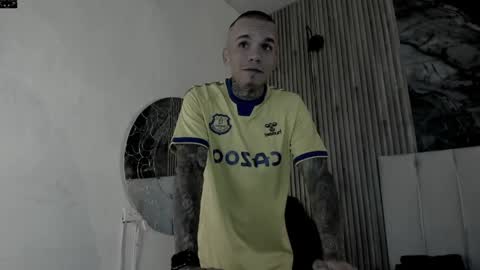     ... online show from 10, 4, 2026