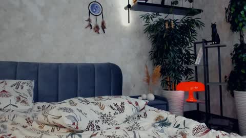 Snapshot of one_1ove chatting on 2, 2, 2025 Ana online show from 2, 2, 2025