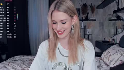 Snapshot of one_1ove chatting on 15, 11, 2025 Ana online show from 15, 11, 2025