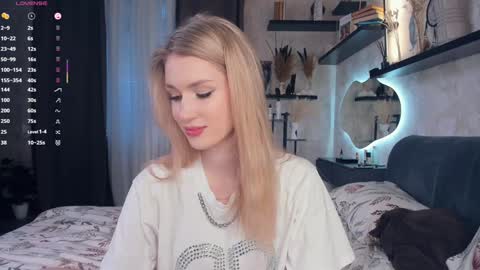 Snapshot of one_1ove chatting on 16, 11, 2025 Ana online show from 16, 11, 2025