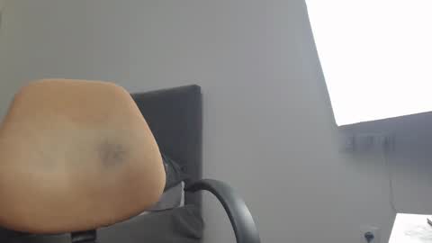 onebestlover online show from 15, 2, 2025