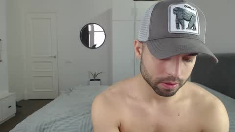 onebestlover online show from 7, 3, 2025