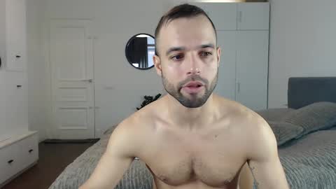 onebestlover online show from 15, 10, 2025