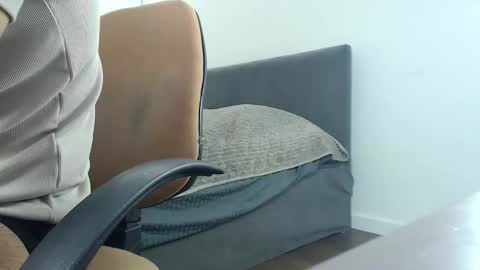 onebestlover online show from 28, 3, 2026