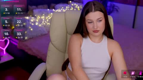 L A Y A online show from 7, 11, 2025