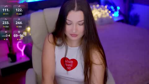 L A Y A online show from 26, 11, 2025