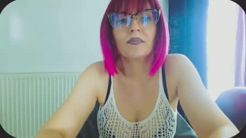 Snapshot of onemoreblonde chatting on 18, 7, 2026 Nicol online show from 18, 7, 2026