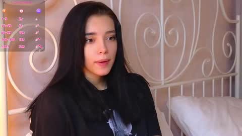 Snapshot of onemoreecall chatting on 12, 2, 2025 Lexi online show from 12, 2, 2025