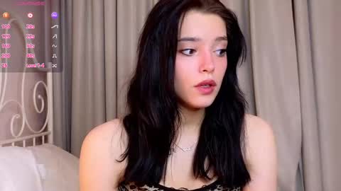 Snapshot of onemoreecall chatting on 13, 2, 2025 Lexi online show from 13, 2, 2025