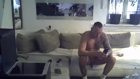 Snapshot of onepussycock chatting on 19, 11, 2025 .....mICha..... online show from 19, 11, 2025