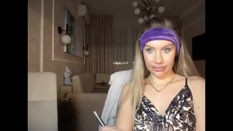 onesweet_baby online show from 23, 1, 2025