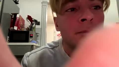 Snapshot of onlyloveyoutwice2016 chatting on 18, 11, 2025 onlyloveyoutwice2016 online show from 18, 11, 2025