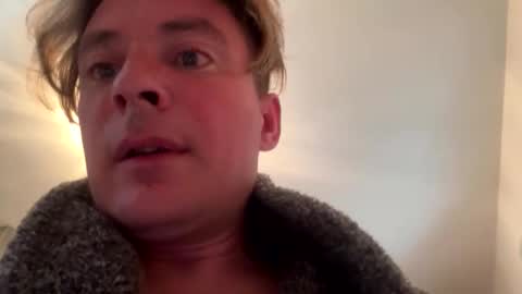 onlyloveyoutwice2016 online show from 21, 3, 2026