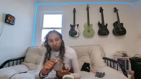 Duo online show from 30, 12, 2024