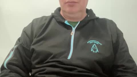 Snapshot of onthedlhere chatting on 27, 4, 2026 onthedlhere online show from 27, 4, 2026