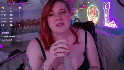 Snapshot of opalreigning chatting on 10, 12, 2024 Opal online show from 10, 12, 2024