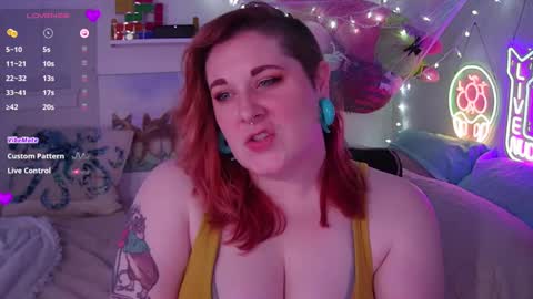Snapshot of opalreigning chatting on 28, 12, 2024 Opal online show from 28, 12, 2024