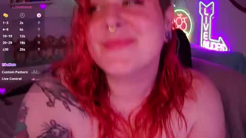 Snapshot of opalreigning chatting on 3, 10, 2025 Opal online show from 3, 10, 2025